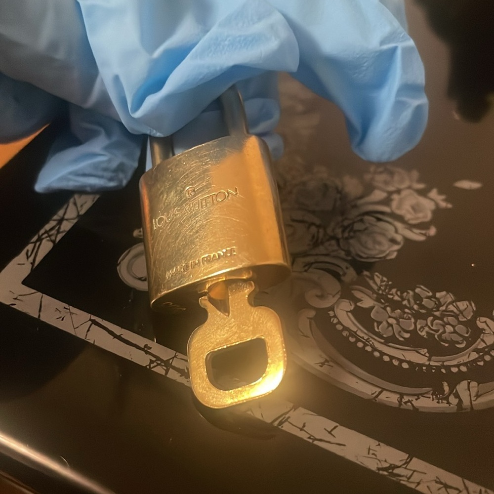 Louis Vuitton Gold Padlock and Key Set - Picture 14 of 16